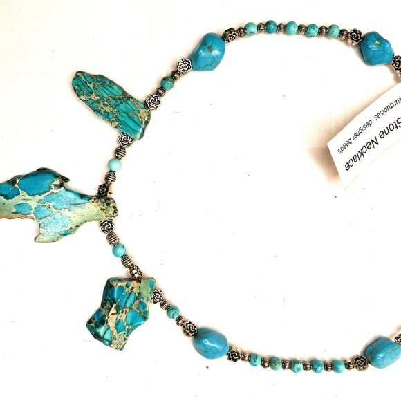 The Imperial Stone Necklace - Picture 5 of 8